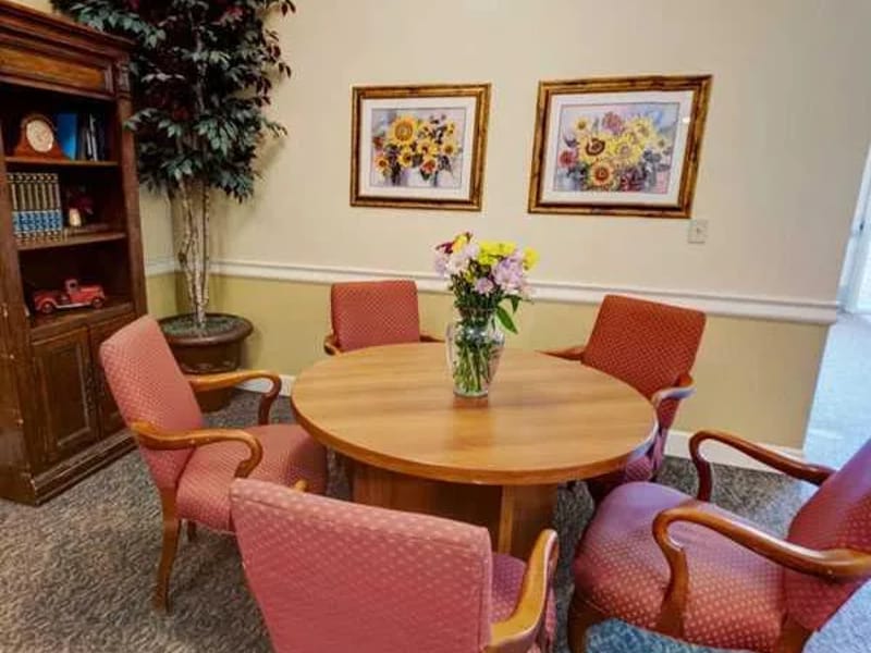Red Cedar Glen - Assisted Living in Hendersonville, TN photo 3