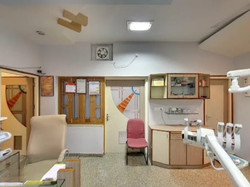 Chetna Dental Centre - वृद्धाश्रम in Lucknow, Uttar Pradesh photo 2