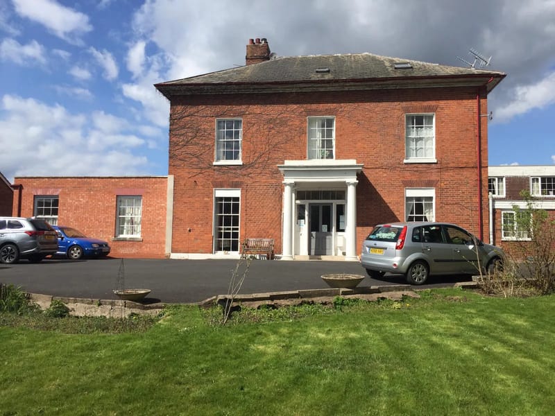Teme Court Residential Care Home - Nursing Home in Worcester, England photo 3