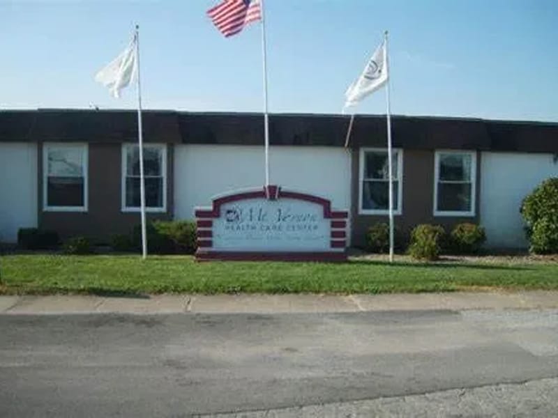 Clinton Healthcare  Center - Nursing Home in Clinton, MD photo 3