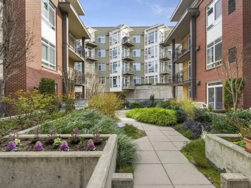 Merrill Gardens At Kirkland - Assisted Living in Kirkland, WA photo 2