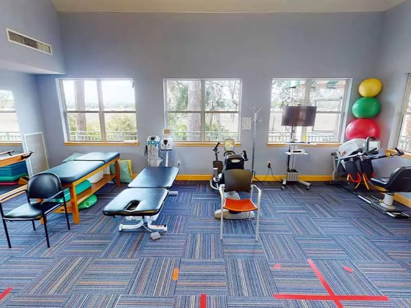 Broad Creek Care Center - Nursing Home in Hilton Head Island, SC photo 2