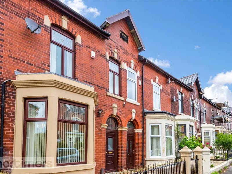 Lancaster House in Blackburn, England photo 1