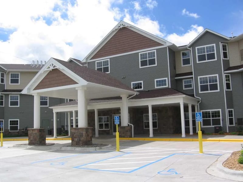 Arbor Oaks Senior Living Llc - Assisted Living in Andover, MN photo 1