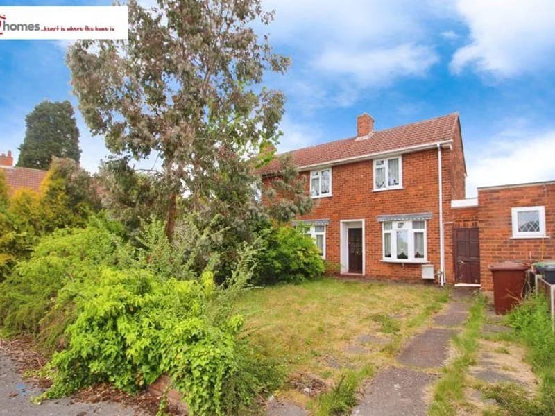 Oak Lodge Residential Home - Nursing Home in Walsall, England photo 2