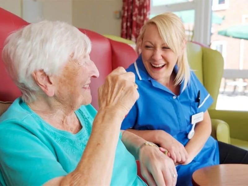 The GateHouse Residential Care Home - Nursing Home in New Milton, England photo 2