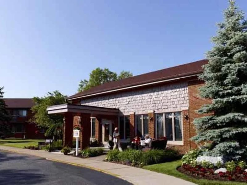 American House East Ii - Assisted Living in Roseville, MI photo 1