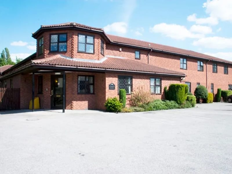 Branthwaite Care Home - Assisted Living in Retford, England photo 3