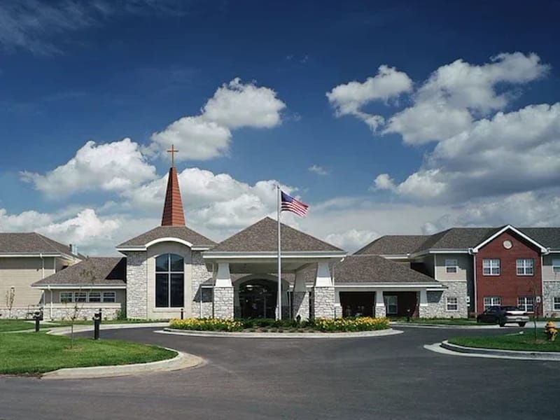 Medicalodges Frontenac - Nursing Home in Frontenac, KS photo 2