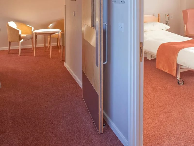 Milton Grange - Assisted Living in Eastbourne, England photo 2