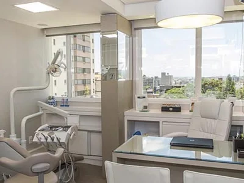 Celina Uggeri Odontologia - Cuidado Domiciliar in Porto Alegre, RS photo 2