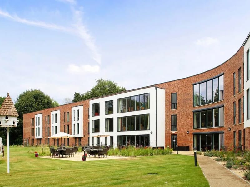 Cumnor Hill House - Nursing Home in Oxford, England photo 2