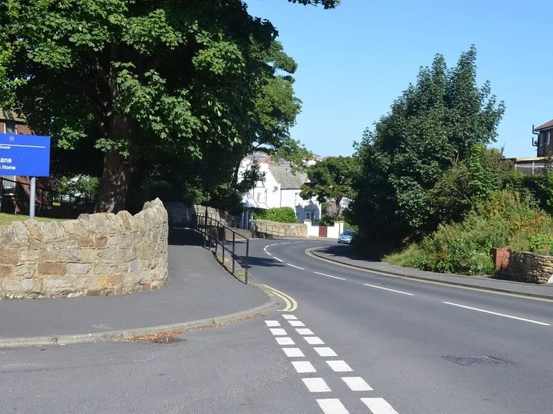 Larpool Lane - Assisted Living in Whitby, England photo 4