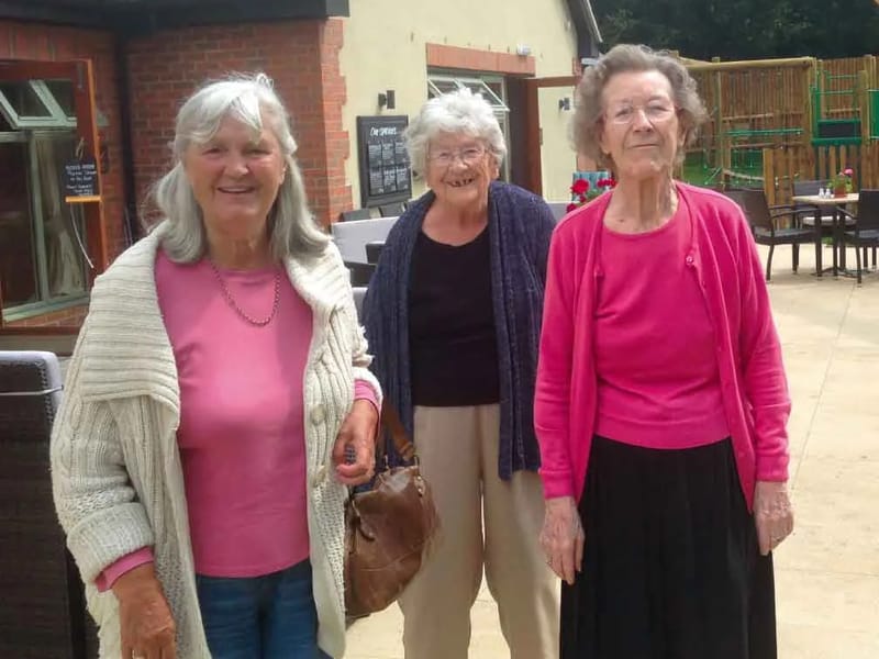 Manor Rest Home - Nursing Home in Westcliff-On-Sea, England photo 4