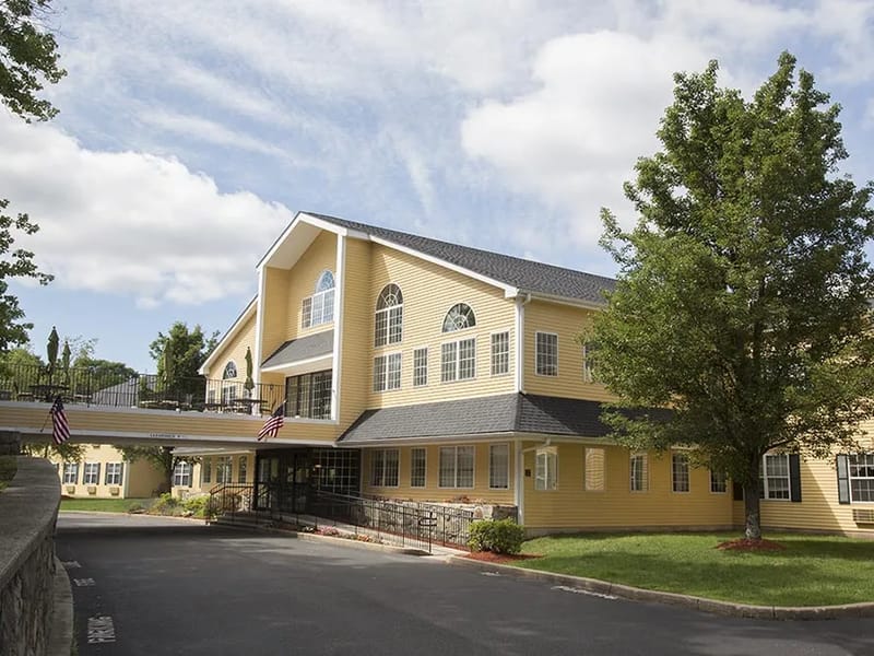 Manor Rest Home - Nursing Home in Westcliff-On-Sea, England photo 6