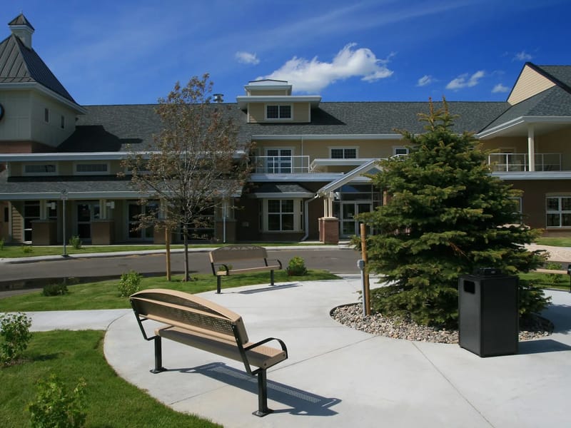 EXTENDICARE FAIRMONT PARK - Nursing Home in Lethbridge, AB photo 2