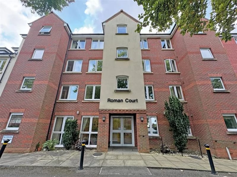 Falconer's Court - Assisted Living in Edenbridge, England photo 2
