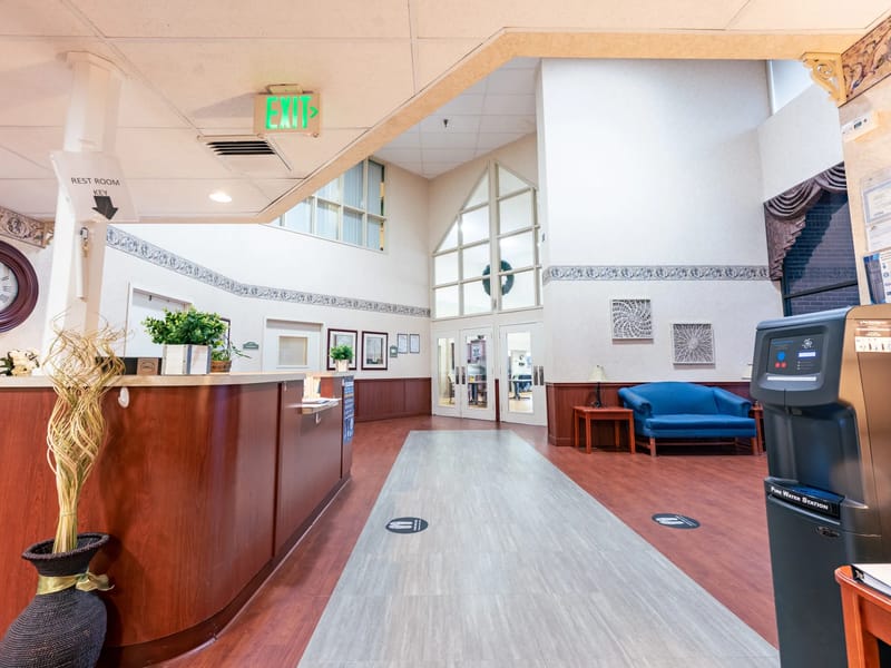 Autumn Lake Healthcare at Parkville - Nursing Home in Baltimore, MD photo 3