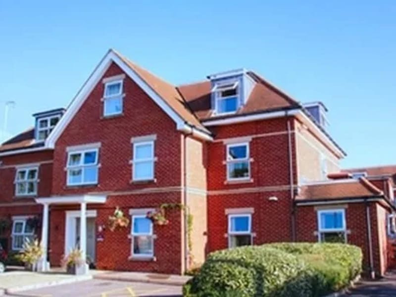 Kings Lodge Nursing Home - Nursing Home in Chichester, England photo 3