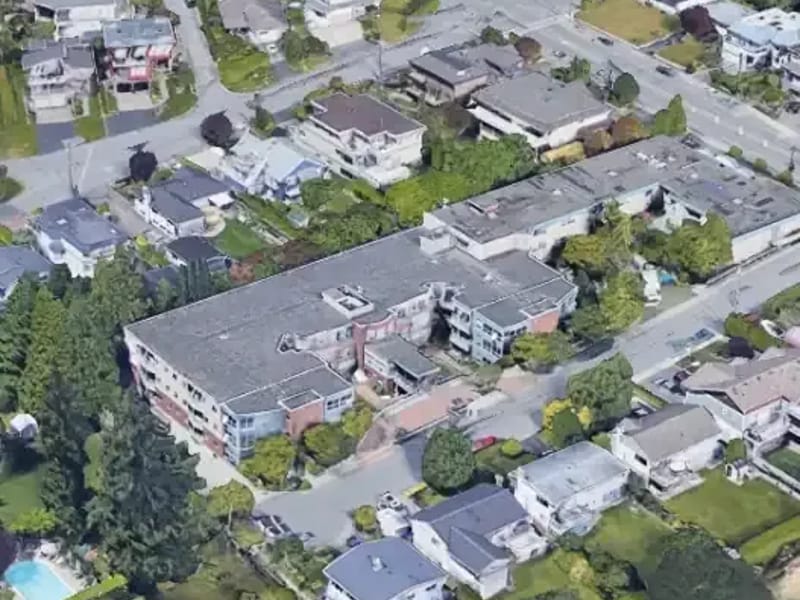 Carlingview Manor - Nursing Home in Ottawa, ON photo 2