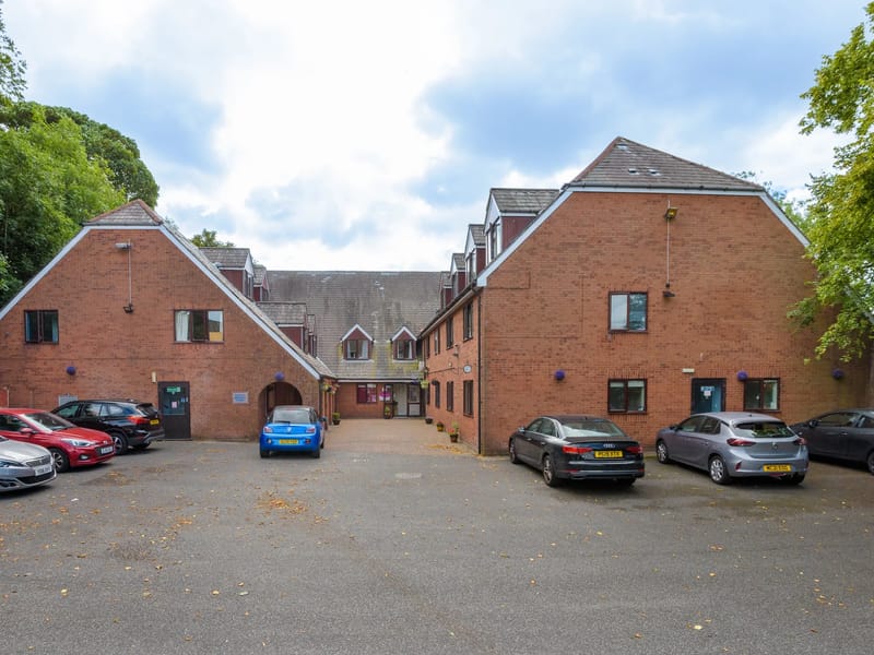 Heywood Court Care Home - Nursing Home in Heywood, England photo 3