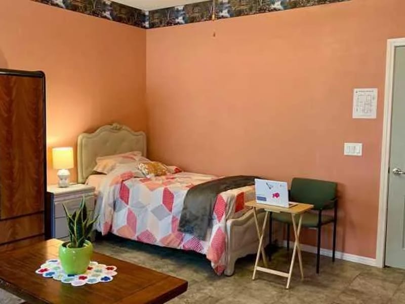 Anaverdes Villa - Assisted Living in Palmdale, CA photo 2