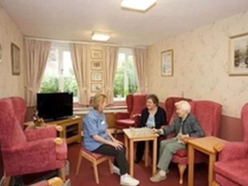 Leycester House Residential Care Home - Assisted Living in Knutsford, England photo 5