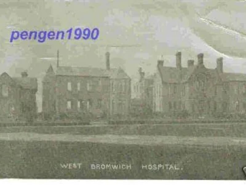 Lyndon Hall Nursing Home - Nursing Home in West Bromwich, England photo 6