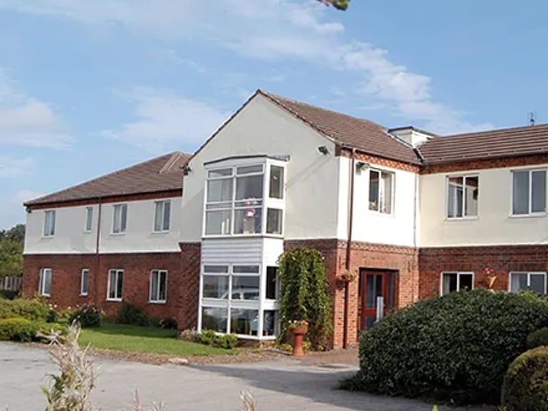 Lyndon Hall Nursing Home - Nursing Home in West Bromwich, England photo 2