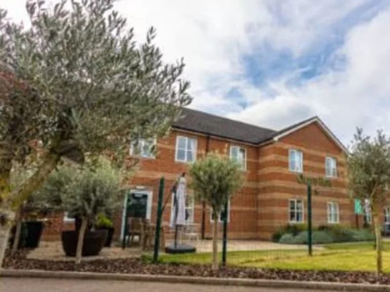 Olive Row Care Home in Kettering, England photo 1