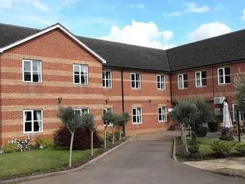 Olive Row Care Home in Kettering, England photo 3