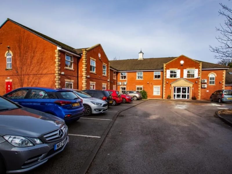 Aldergrove Manor Care Home - Nursing Home in Wolverhampton, England photo 1