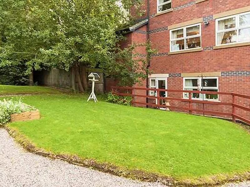 Park Lane Residential Home - Assisted Living in Congleton, England photo 2