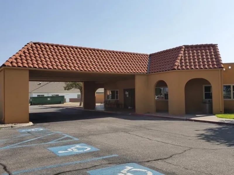Desert Springs Health Care LLC - Nursing Home in Hobbs, NM photo 3