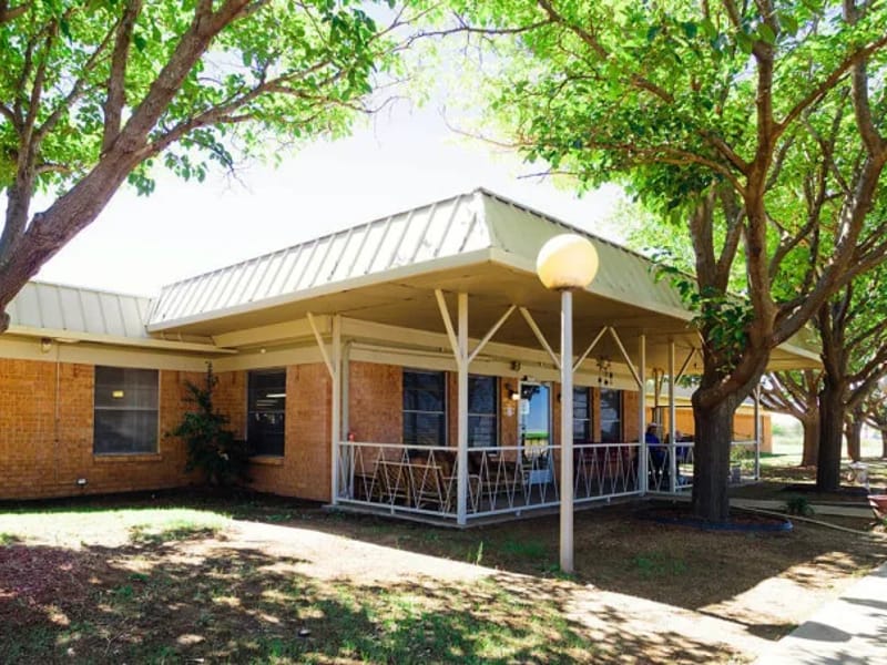Desert Springs Health Care LLC - Nursing Home in Hobbs, NM photo 2