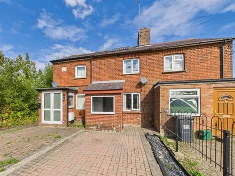 70-72 Worting Road - Assisted Living in Basingstoke, England photo 1