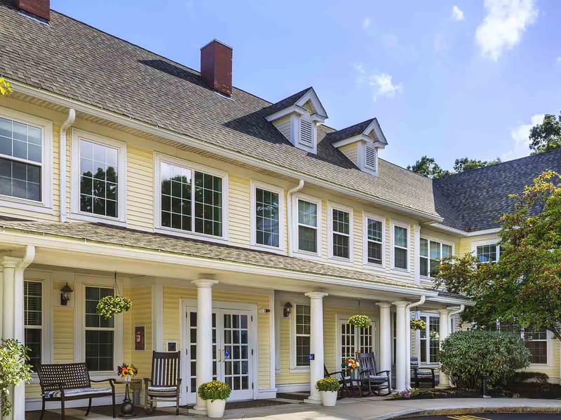 Atria Merrimack Place - Assisted Living in Newburyport, MA photo 2