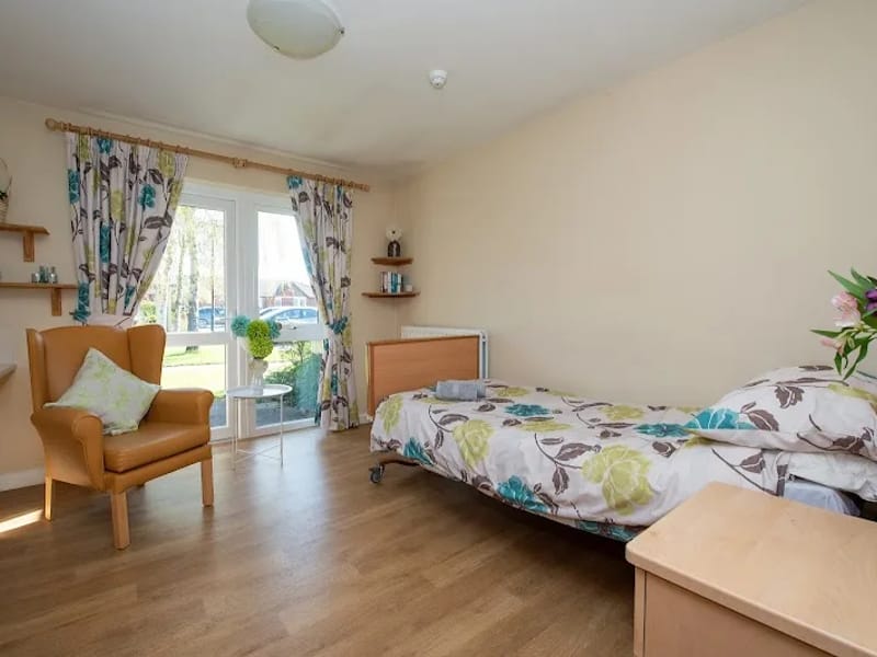 Arkwright House Care Home - Nursing Home in Rochdale, England photo 2
