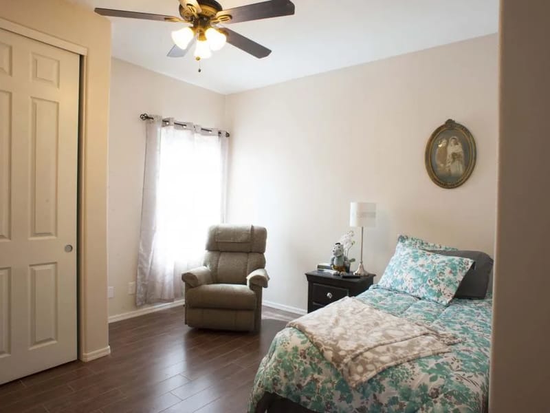 Paradise Assisted Living - Assisted Living in Surprise, AZ photo 2