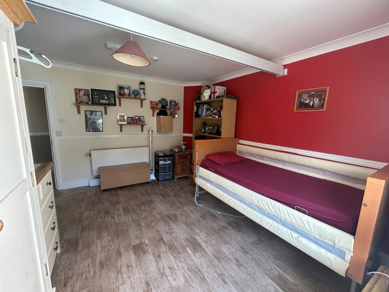 Melbreck - Assisted Living in Farnham, England photo 2