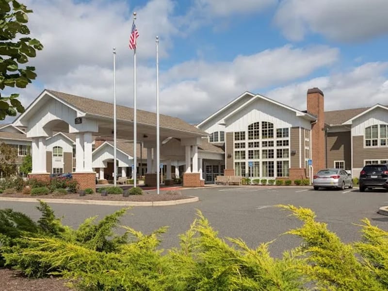 The Reserve At East Longmeadow - Assisted Living in East Longmeadow, MA photo 1