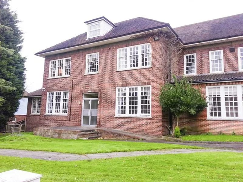 Frindsbury Hall Care Home - Nursing Home in Rochester, England photo 2
