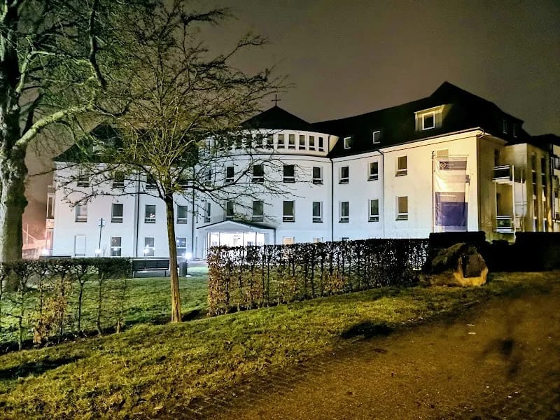 Emmaus Stift - Pflegeheim in Essen, Nordrhein-Westfalen photo 2