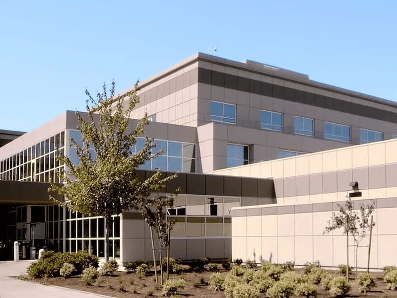 Asante Three Rivers Medical Center - Hospital in Grants Pass, OR photo 2