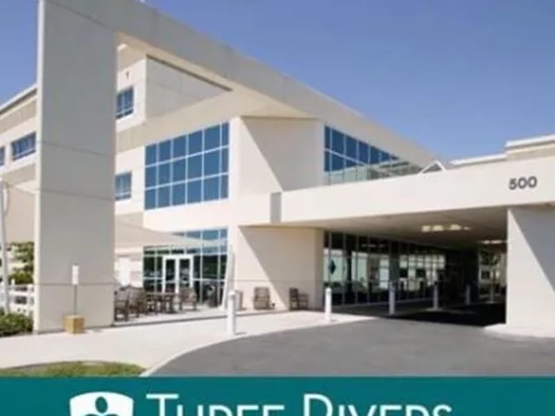 Asante Three Rivers Medical Center - Hospital in Grants Pass, OR photo 1