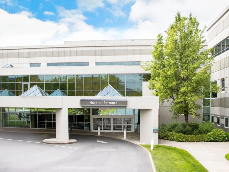 Asante Three Rivers Medical Center - Hospital in Grants Pass, OR photo 3