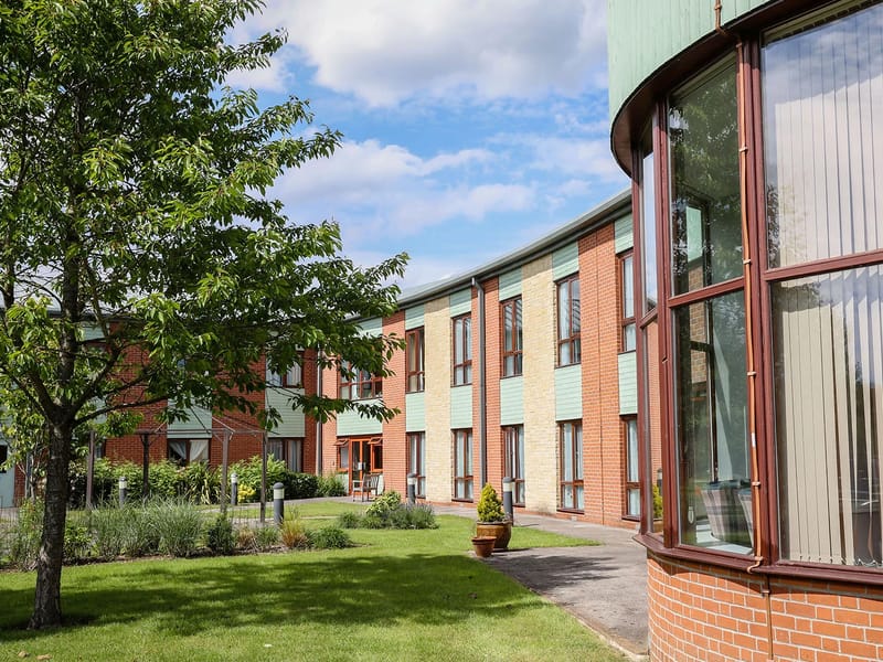 Fern Brook Lodge - Assisted Living in Gillingham, England photo 2