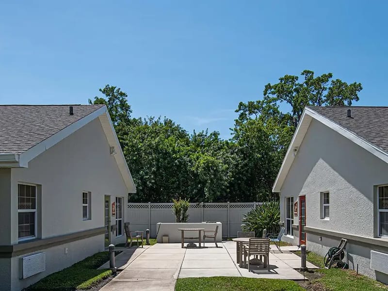 Arden Courts Of Sarasota - Assisted Living in Sarasota, FL photo 2