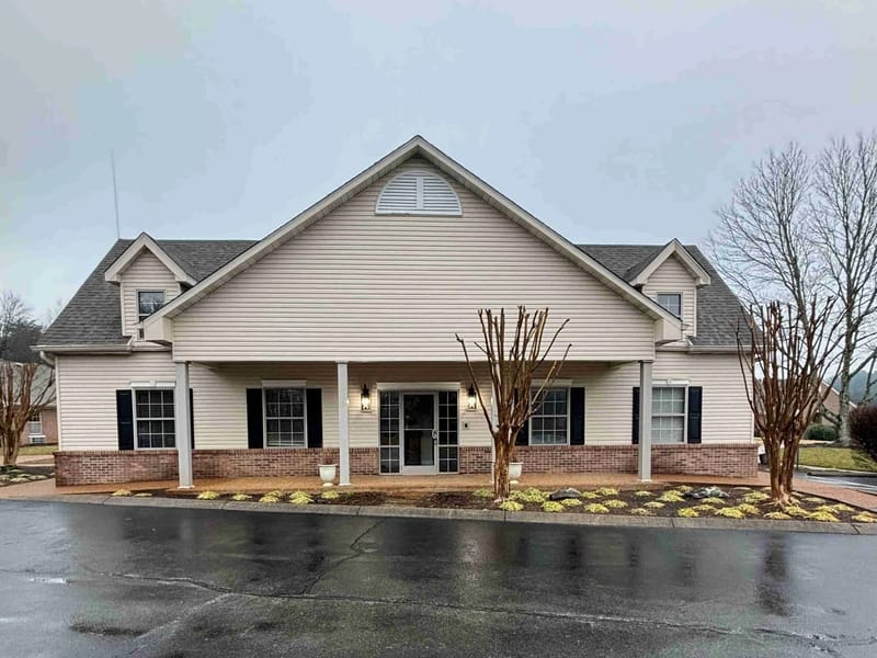 South High Senior Living - Assisted Living in Knoxville, TN photo 2