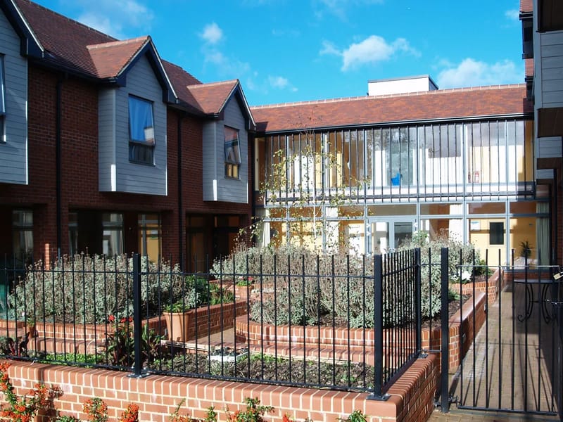 Firs Court - Assisted Living in Chessington, England photo 3